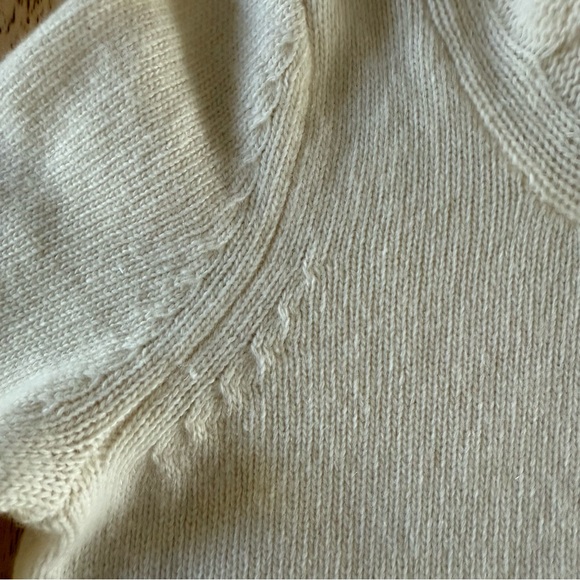 Banana Republic Women's Sweater Italian Yarn Wool Cashmere Small Cottagecore - Picture 16 of 16